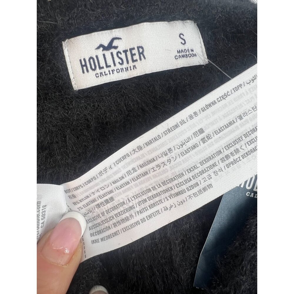 NWT Hollister Black Button Front V-Neck Long Sleeve Soft Fuzzy Sweater Top - Picture 3 of 13